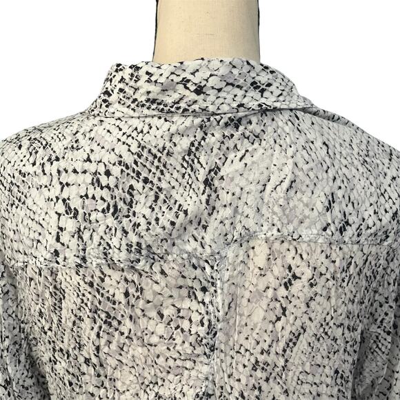 Cloth & Stone Womens White Black Reptile Print Sheer Button Up Tunic Blouse Sz L - Picture 4 of 5